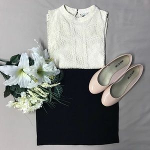 Black H&M stretchy mini skirt